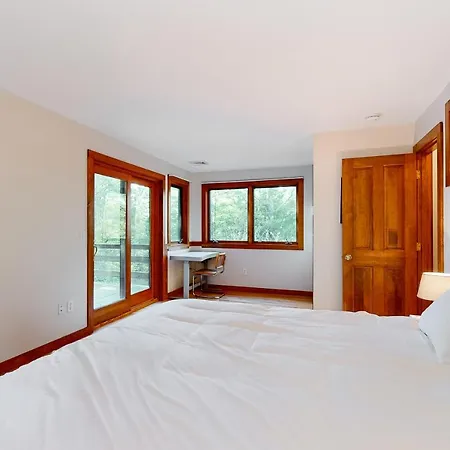 Coolidge Drive Retreat Villa